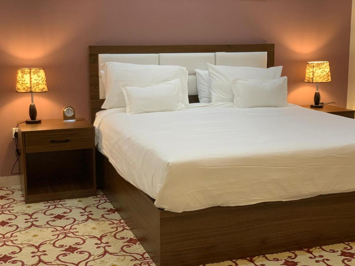 Business Tower Hotel Bisha ภายนอก รูปภาพ